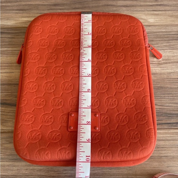 Pre-owned MK 1981 Neoprene Tangerine Orange Apple iPad Tablet Soft Case - Picture 8 of 8